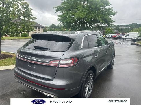 Used 2023 Lincoln Nautilus Reserve AWD/4WD image 5