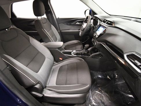 Used 2023 Chevrolet TrailBlazer LT w/ Convenience Package image 17