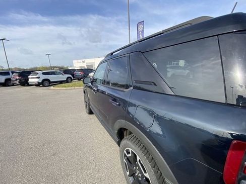 Used 2021 Ford Bronco Sport Outer Banks w/ Outer Banks Package image 6