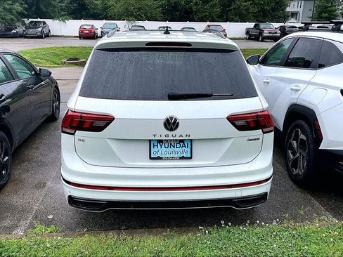 Used 2023 Volkswagen Tiguan SE R-Line AWD/4WD image 4