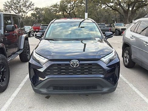 Used 2025 Toyota RAV4 XLE image 2
