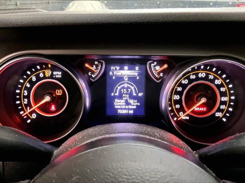 Used 2018 Jeep Wrangler Unlimited Sport image 22