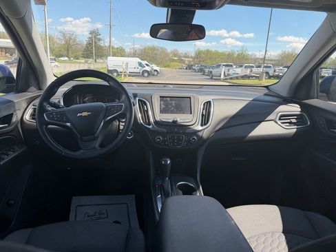 Used 2020 Chevrolet Equinox LT FWD image 6