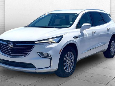 Used 2023 Buick Enclave Essence w/ LPO, Floor Liner Package AWD/4WD image 10