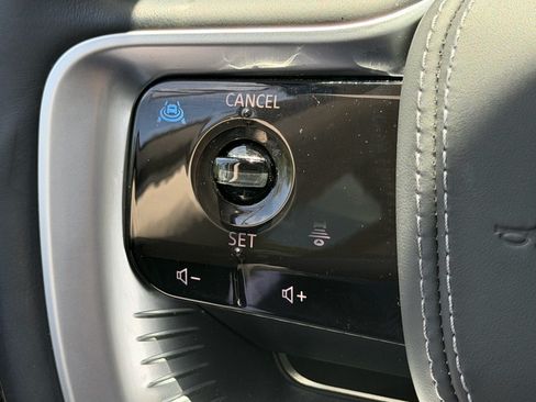 Used 2025 INFINITI QX80 Sensory AWD/4WD image 26