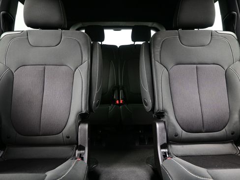 Used 2025 Jeep Grand Cherokee L Laredo w/ Trailer Tow Package image 16