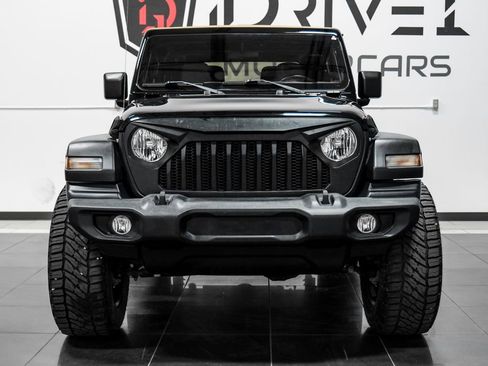 Used 2020 Jeep Wrangler Sport AWD/4WD image 5