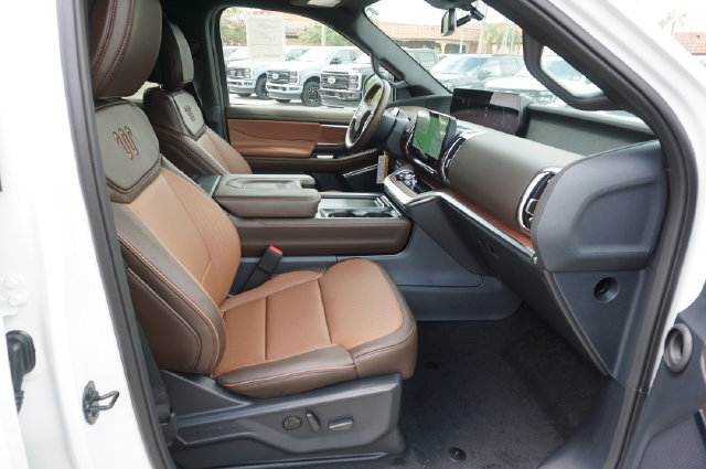 New 2027 Ford Expedition King Ranch AWD/4WD image 3