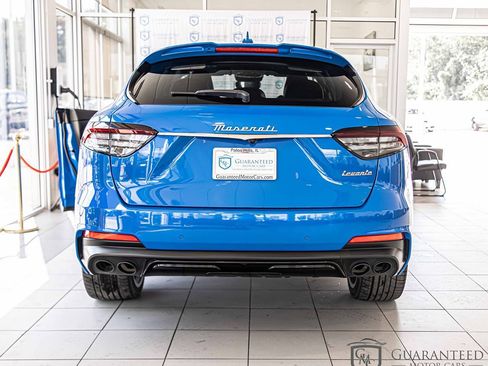 Used 2022 Maserati Levante F Tributo image 13