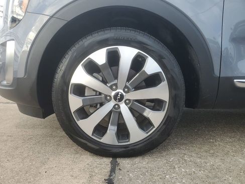 Used 2022 Kia Telluride EX w/ EX Premium Package image 7