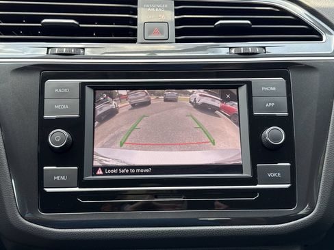 Used 2022 Volkswagen Tiguan S FWD image 23