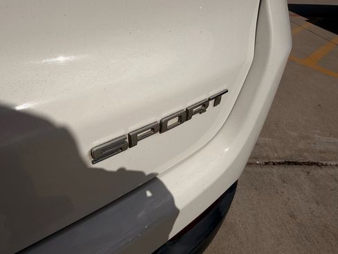 Used 2019 Jeep Compass Sport FWD image 10