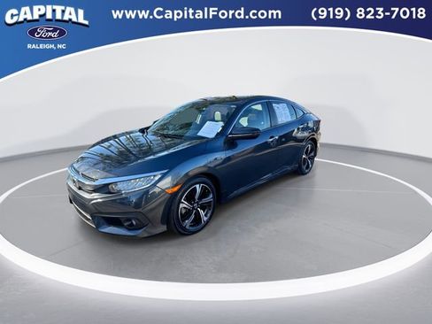 Used 2016 Honda Civic Touring image 4