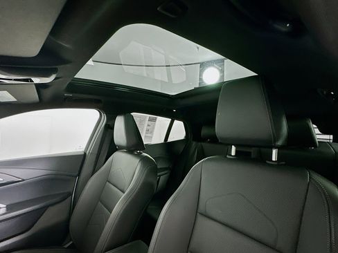 Used 2025 BMW X2 xDrive28i image 26