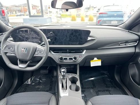 New 2025 Buick Envista Preferred w/ Convenience I Package image 9