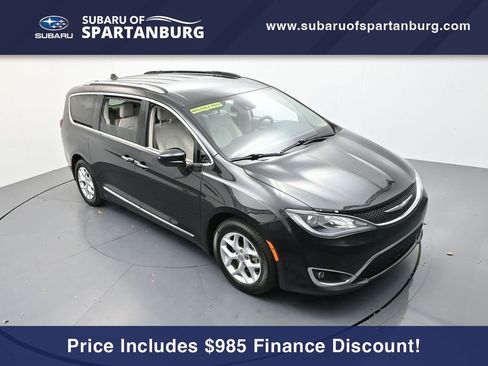 Used 2017 Chrysler Pacifica Touring-L Plus w/ Advanced Safetytec Group image 18