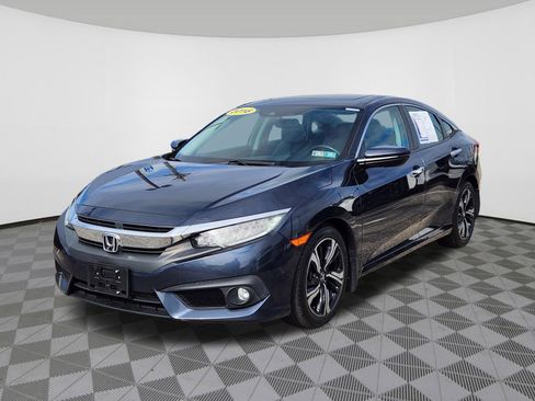 Used 2016 Honda Civic Touring image 2
