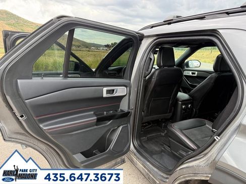 Used 2022 Ford Explorer ST-Line w/ Class IV Trailer Tow Package AWD/4WD image 26