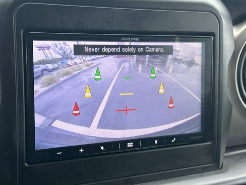 Used 2019 Jeep Wrangler Unlimited Sport image 22