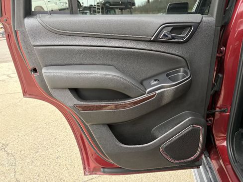 Used 2020 GMC Yukon SLE w/ HD Trailering Package image 16