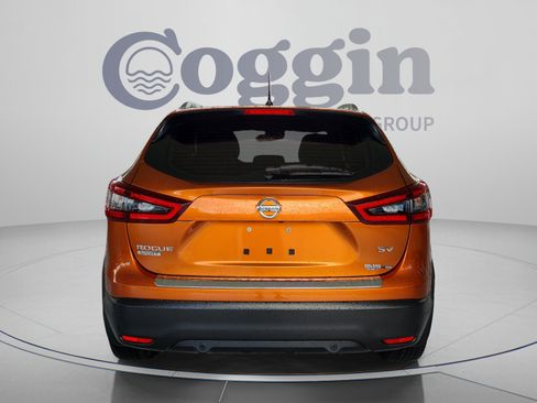 Used 2022 Nissan Rogue Sport SV FWD image 4
