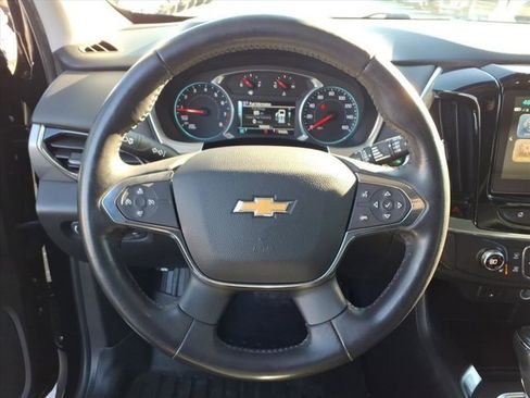 Used 2019 Chevrolet Traverse RS image 19