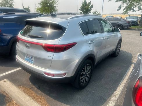 Used 2017 Kia Sportage EX w/ EX Premium Package AWD/4WD image 3