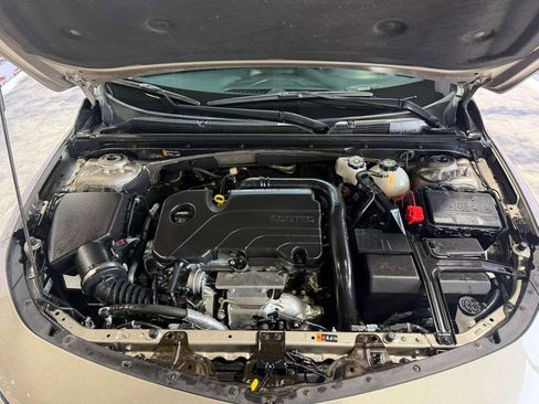 Used 2025 Chevrolet Malibu LT image 49