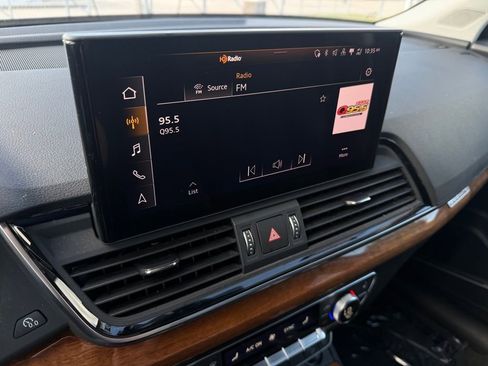 Used 2022 Audi Q5 2.0T Prestige image 22