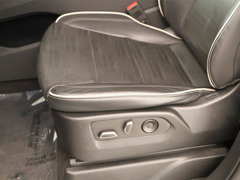 Used 2023 Cadillac Escalade Sport image 25