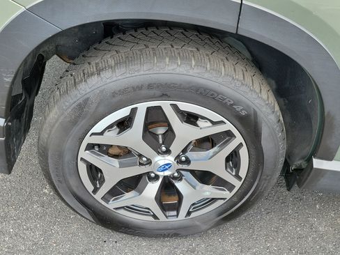 Used 2020 Subaru Forester Premium AWD/4WD image 10