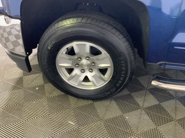 Used 2018 Chevrolet Silverado 1500 LT w/ All Star Edition AWD/4WD image 43