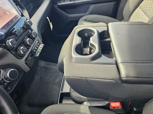 New 2026 RAM 1500 Express AWD/4WD image 27
