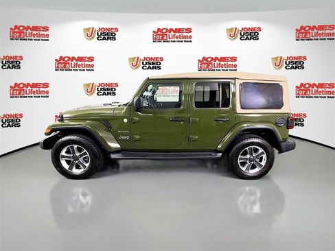 Used 2020 Jeep Wrangler Unlimited Sahara image 14