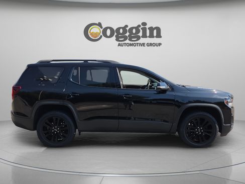 Certified 2023 GMC Acadia SLE w/ Driver Convenience Package FWD image 6