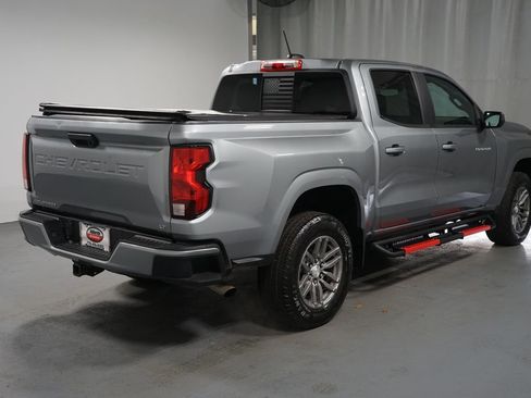 Used 2024 Chevrolet Colorado LT w/ LT Convenience Package image 8