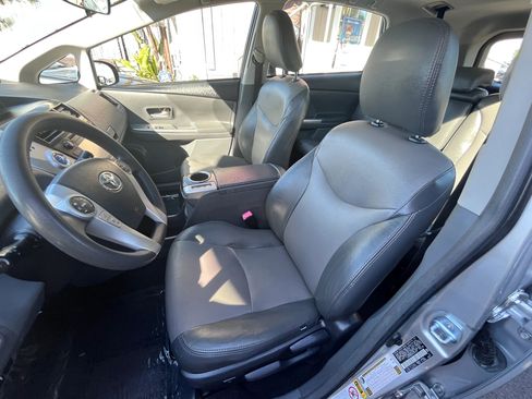 Used 2012 Toyota Prius V Three FWD image 12