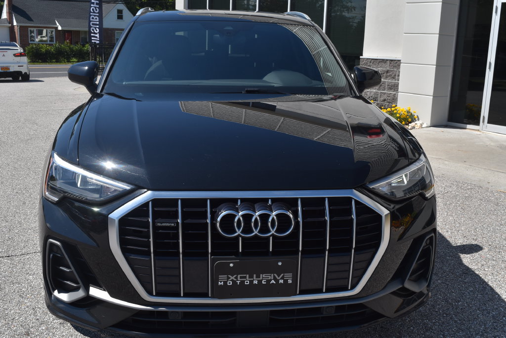 Used 2021 Audi Q3 2.0T Premium w/ Convenience Package AWD/4WD image 3