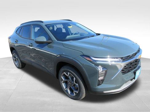 New 2026 Chevrolet Trax LT image 7