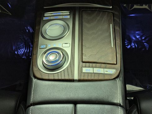 Used 2022 Genesis G80 2.5T w/ Advanced Package image 16