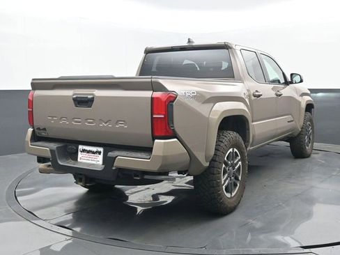 Used 2026 Toyota Tacoma TRD Sport AWD/4WD image 6