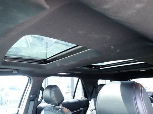 Used 2016 Ford Explorer Limited w/ Equipment Group 301A AWD/4WD image 12