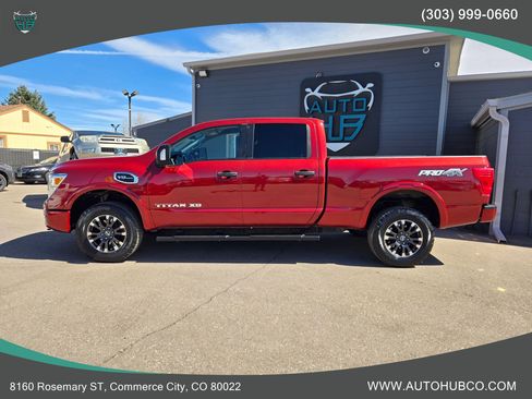 Used 2018 Nissan Titan PRO-4X image 7