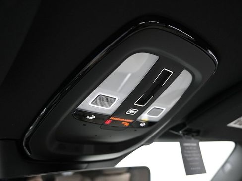 New 2025 Volvo XC90 T8 Core w/ Climate Package image 26