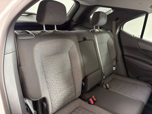 Used 2022 Chevrolet Equinox LT FWD image 21