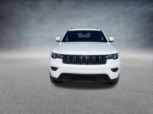 Certified 2021 Jeep Grand Cherokee Laredo X image 8