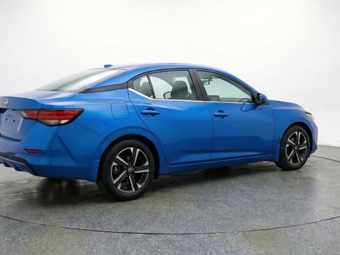 Used 2025 Nissan Sentra SV FWD image 9