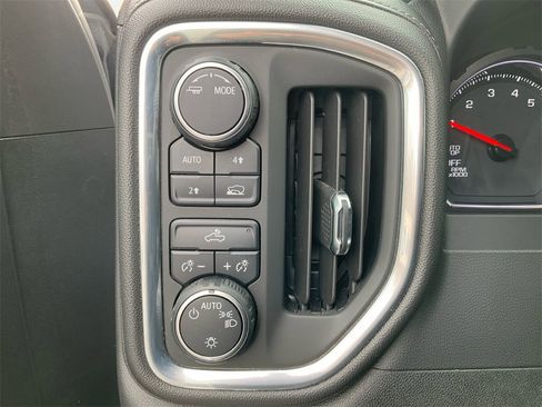 Used 2021 Chevrolet Silverado 1500 LT w/ All Star Edition Plus image 11