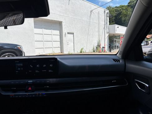 Used 2025 Kia K4 FWD image 30