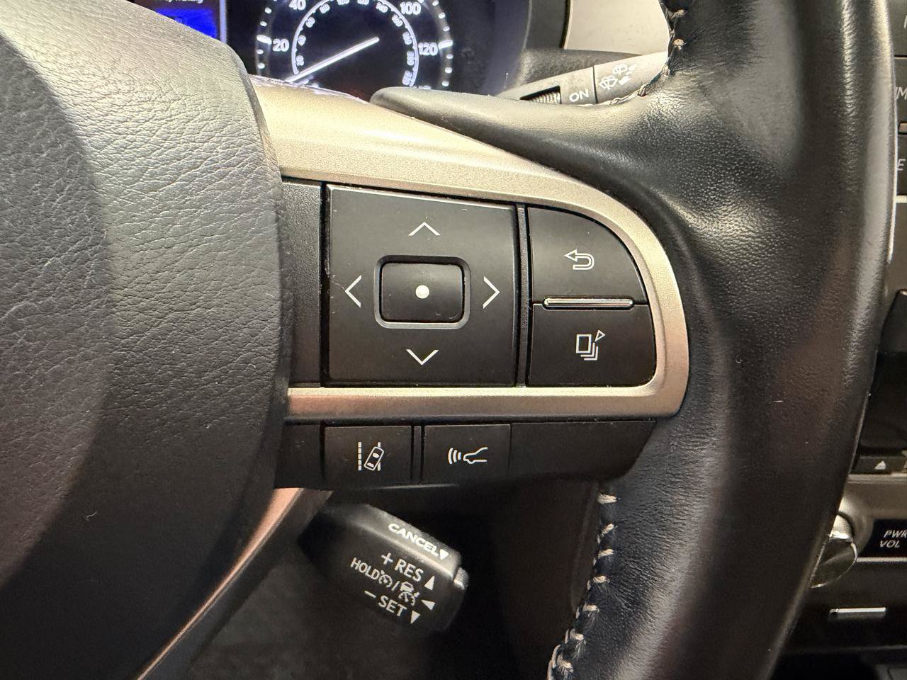 Used 2021 Lexus GX 460 Premium w/ Premium Plus Package AWD/4WD image 29
